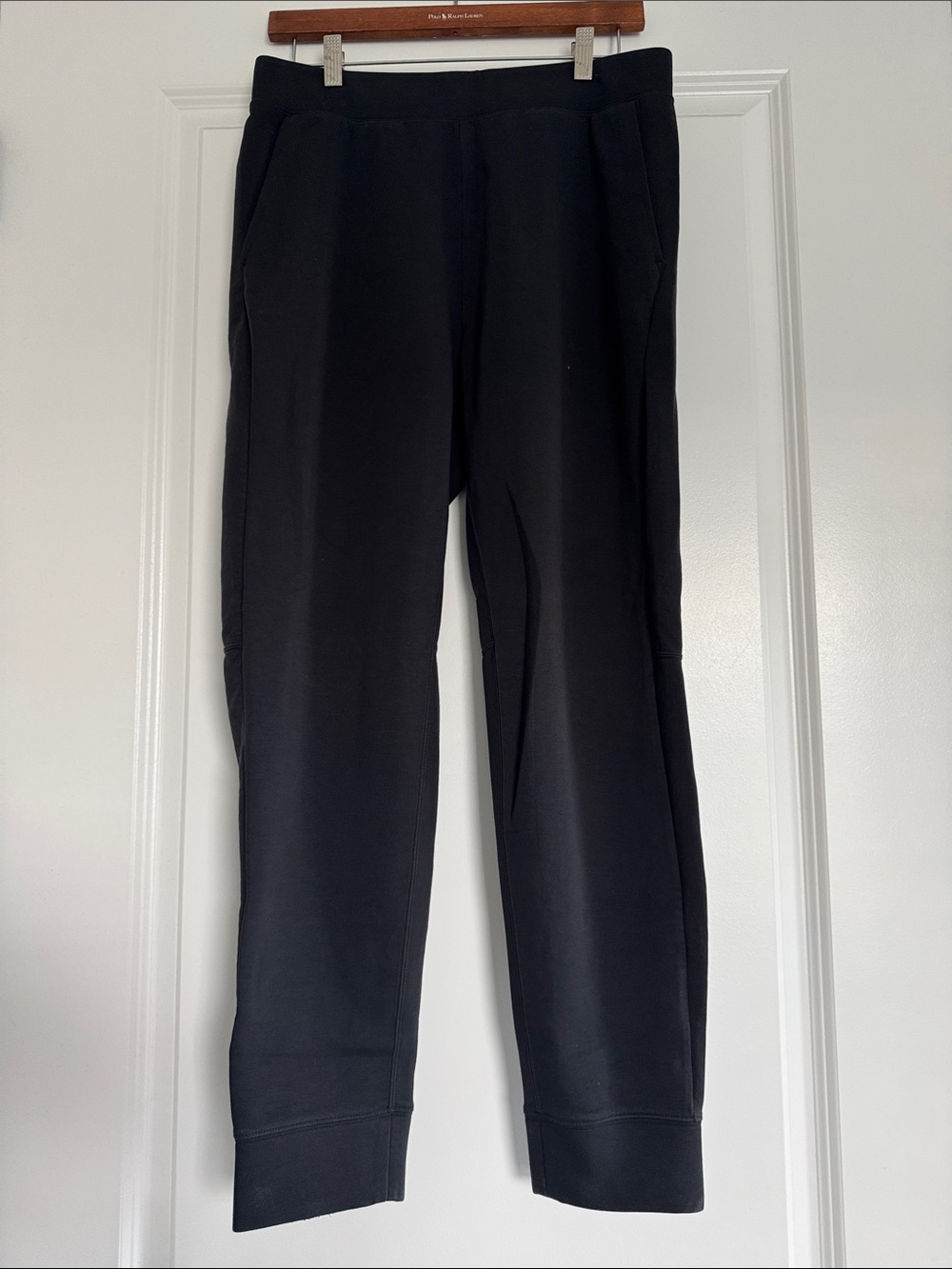 NWOT Uniqlo Men’s Black Comfort Sweatpants S